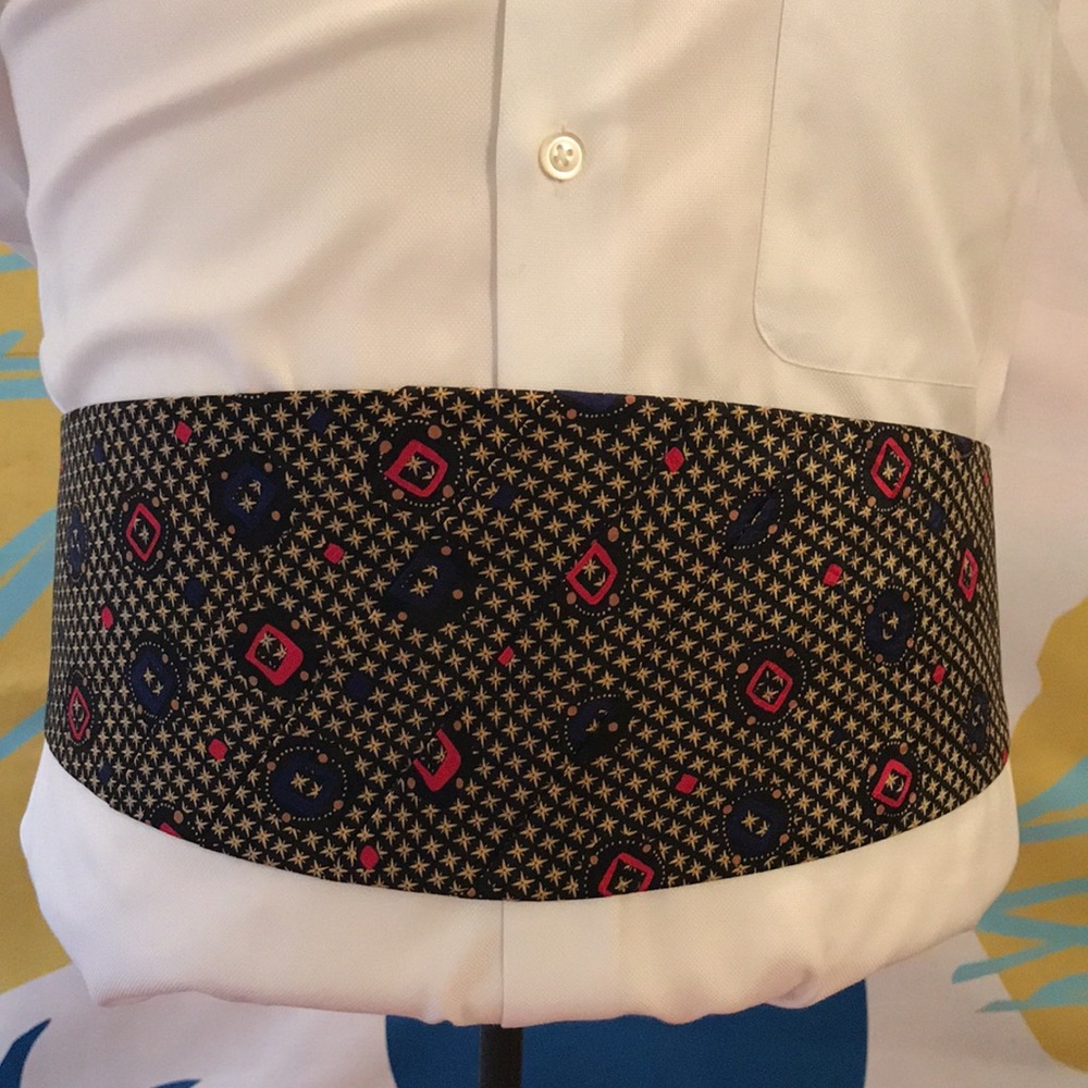 M , Night Cummerbund